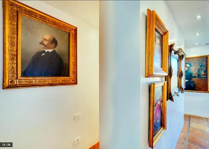 Luxury Art In Trastevere With Terrace Apartment