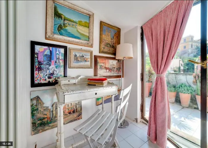 Luxury Art In Trastevere With Terrace Rome